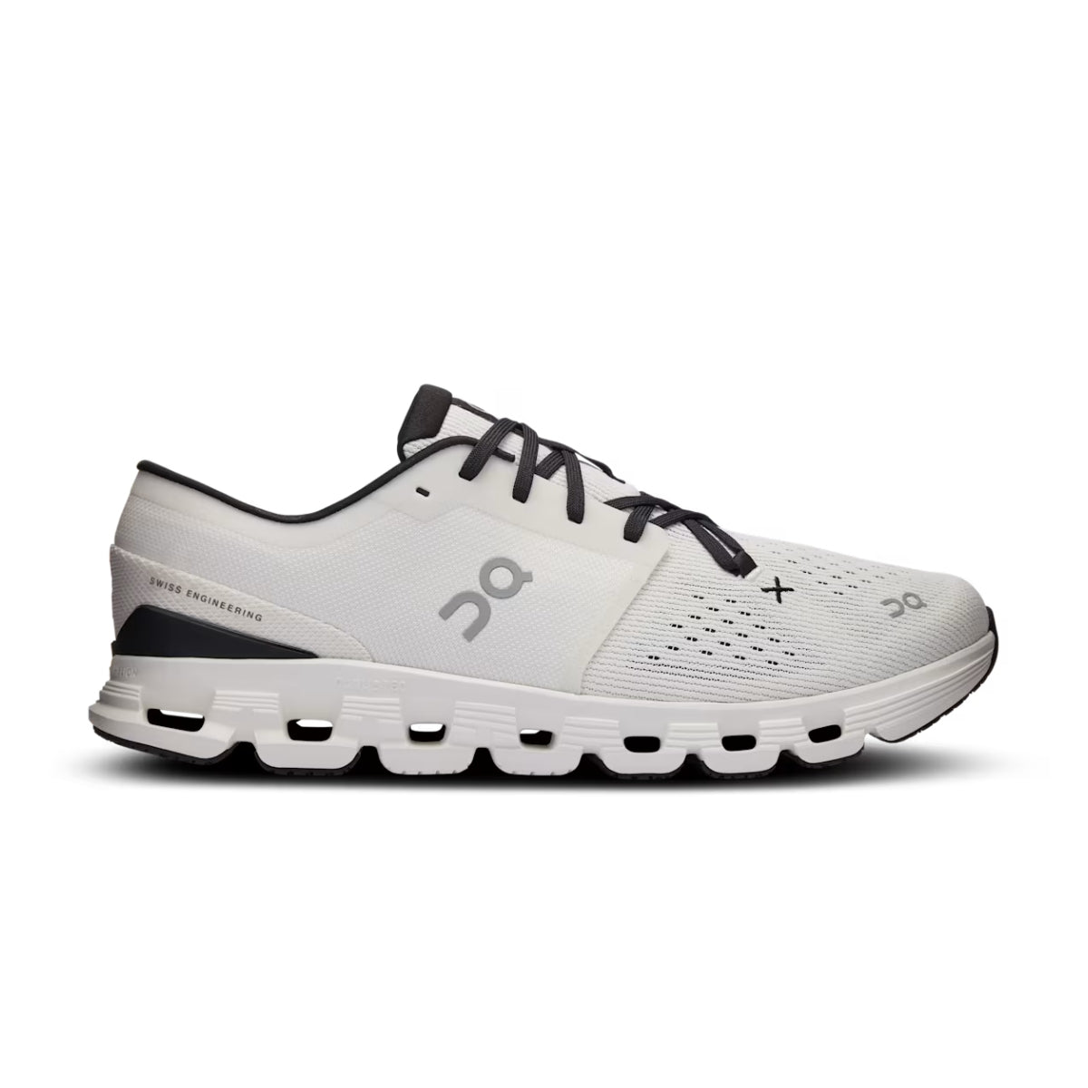 Cloud X 4 'Ivory Black'